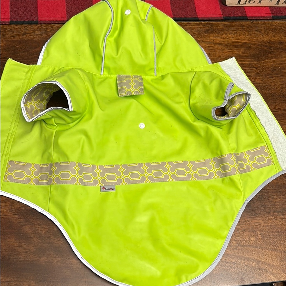 JJ Cole Green Dog Rain Jacket with Hood and Reflective Strips